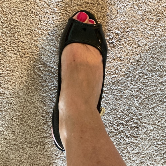 Michael Kors wedge sandal with peep toe will - Picture 4 of 11